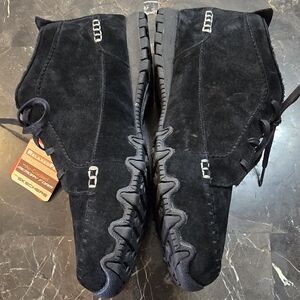 Woman's Black Sketcher Suede Shoes